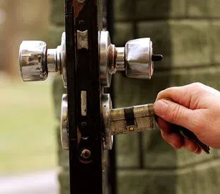 Lock Key Store Jamaica, NY 718-737-7751 - 13-Re-Key-Locks