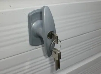 Lock Key Store Jamaica, NY 718-737-7751 - 9-Garage-Door-Locks